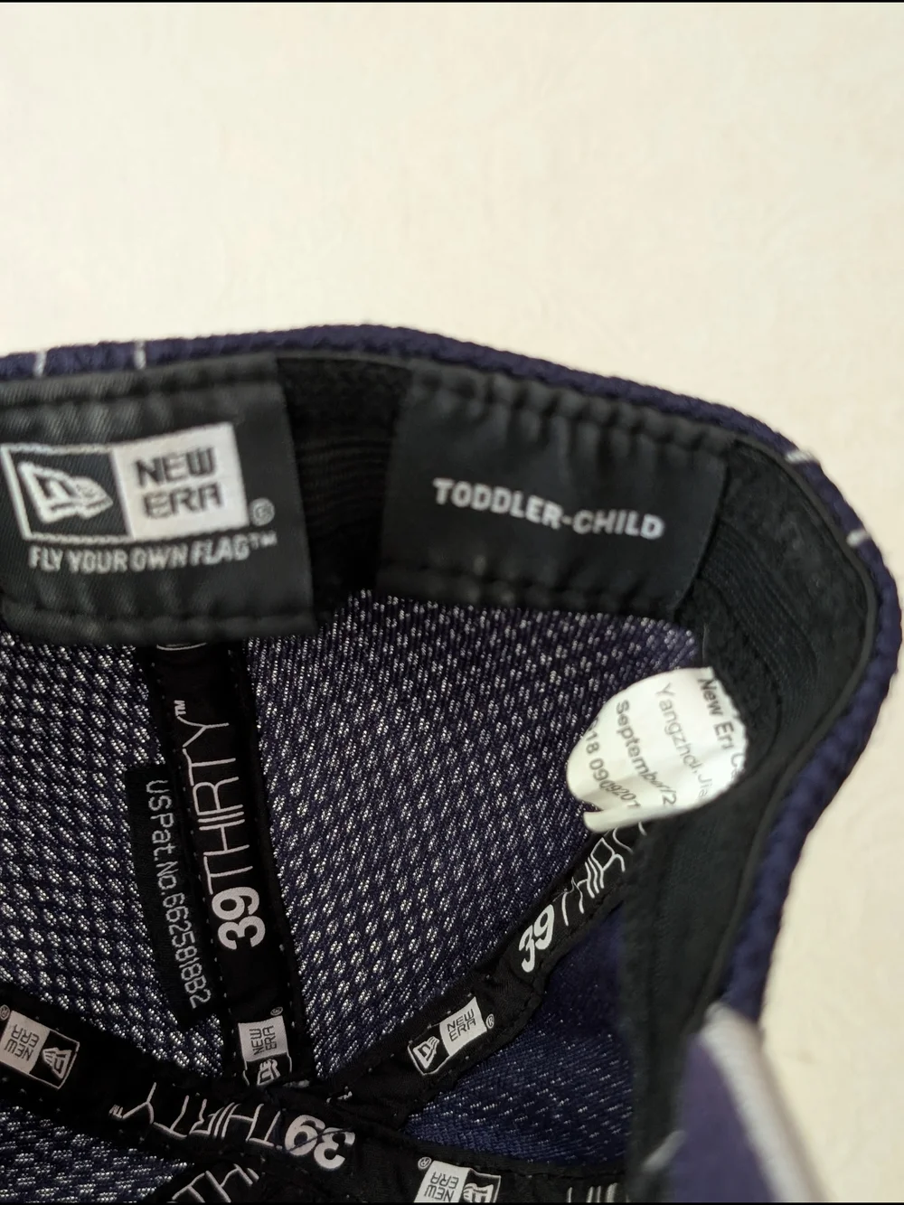 New Era 39THIRTY San Diego Padres Mesh Cap Navy/Gray Stretch Fit Boys